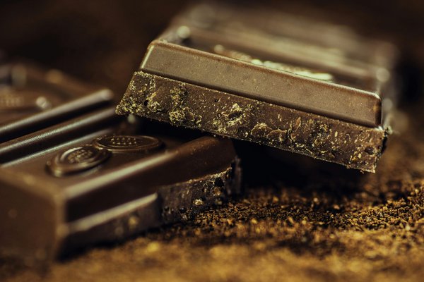 Chocolat noir artisanal : saveurs authentiques et fabrication responsable